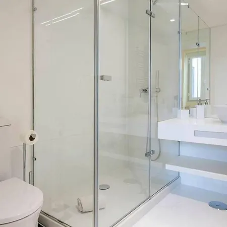 Hostee - Sublime 2br On Restauradores Sq Apartment *