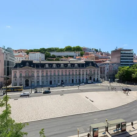 Hostee - Sublime 2br On Restauradores Sq Daire
