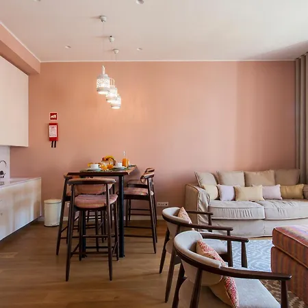 Hostee - Sublime 2br On Restauradores Sq Daire Lisboa