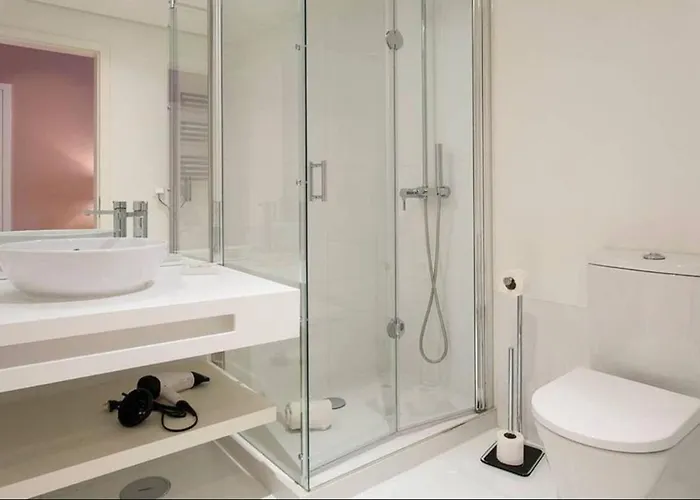 Hostee - Sublime 2br On Restauradores Sq Appartement Lisboa