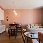 Hostee - Sublime 2br On Restauradores Sq Apartamento Lisboa