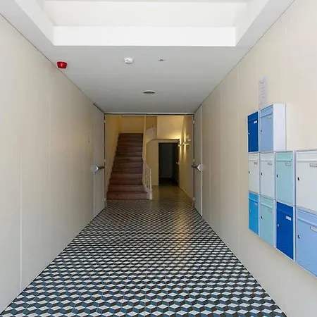 Hostee - Sublime 2Br Apt On Restauradores Sq * Lissabon