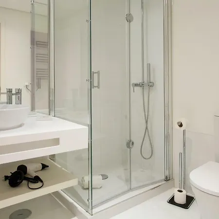 Joivy Sublime 2br On Restauradores Square Nearby Rossio Station