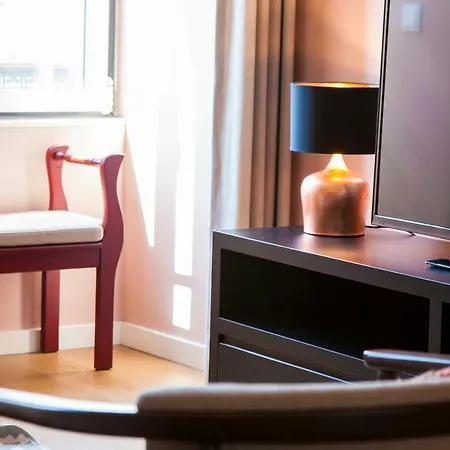 Joivy Sublime 2br On Restauradores Square Nearby Rossio Station Apartment *