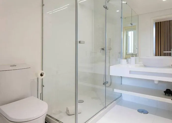 Hostee - Sublime 2br On Restauradores Sq Lägenhet *